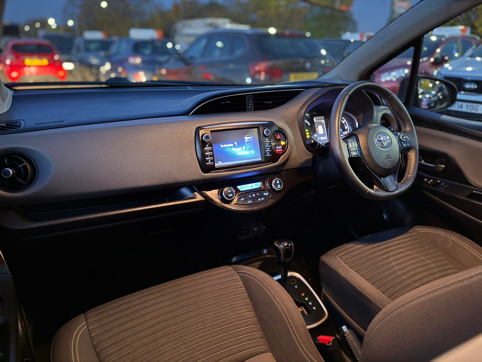 Toyota Yaris Icon Hybrid 2019