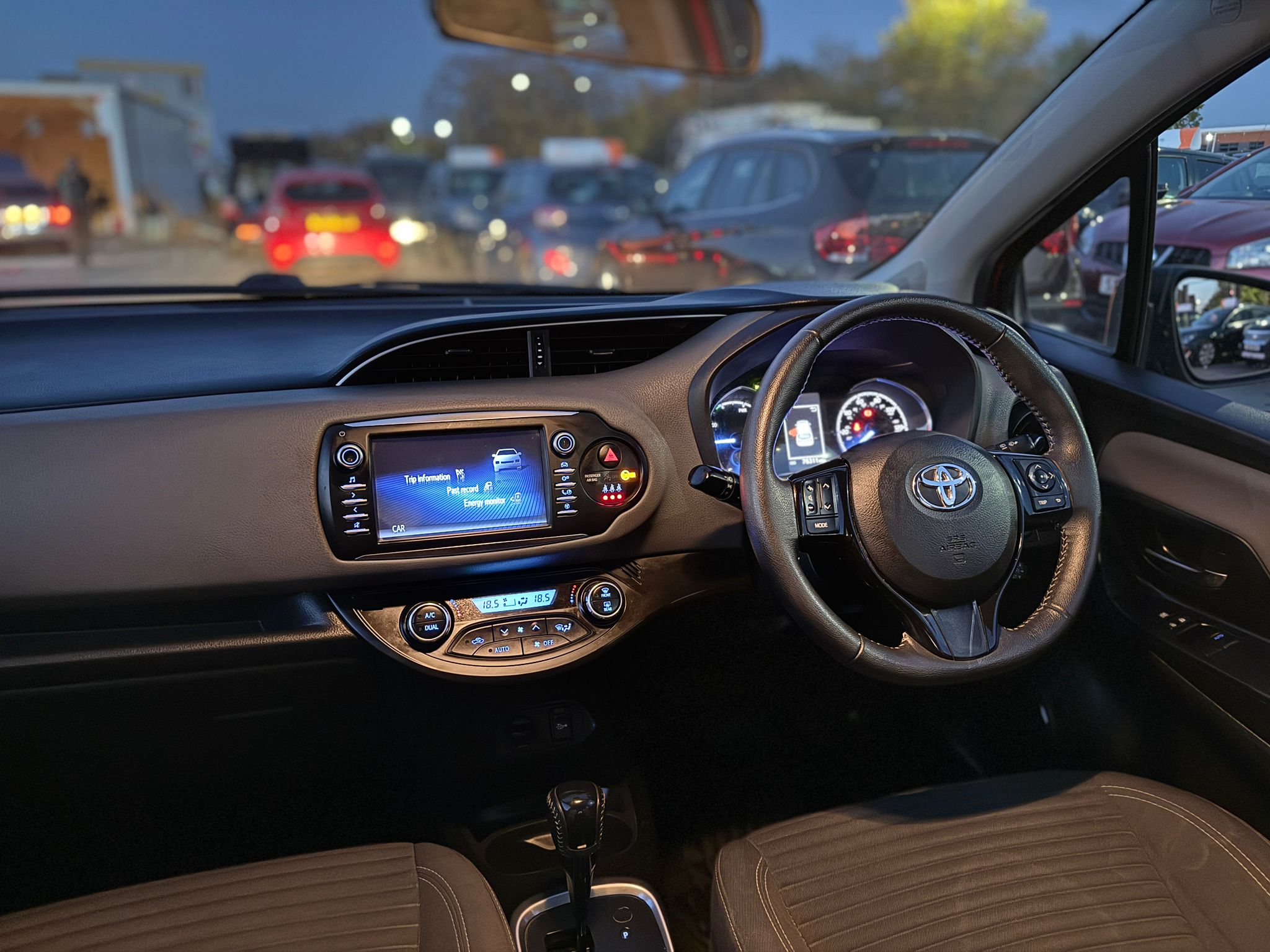 Toyota Yaris Icon Hybrid 2019
