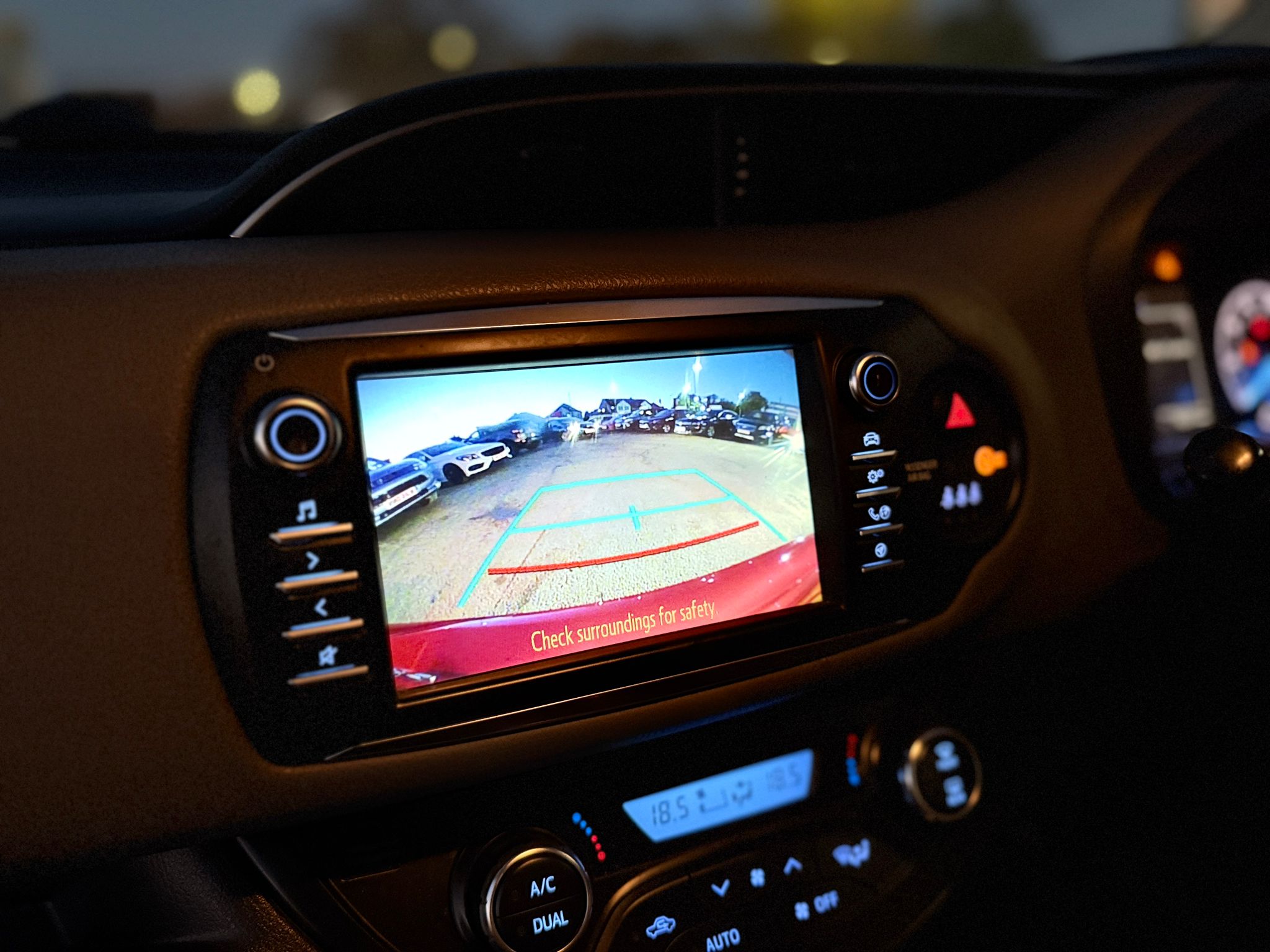 Toyota Yaris Icon Hybrid 2019