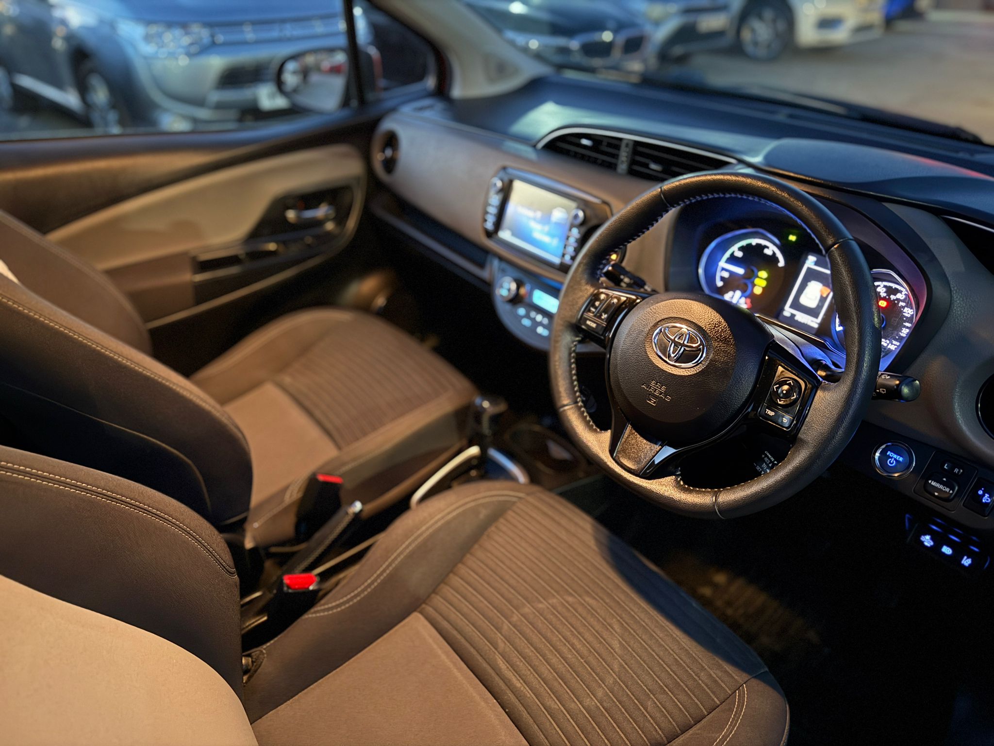 Toyota Yaris Icon Hybrid 2019