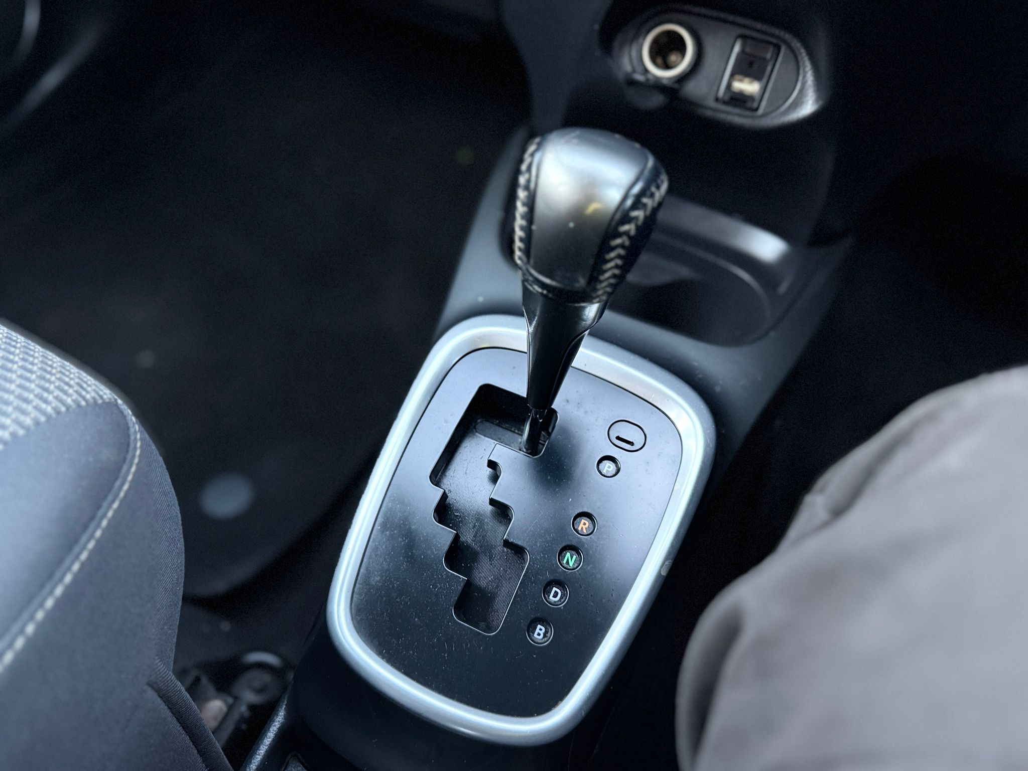 Toyota Yaris Icon 2014 Automatic Hybrid