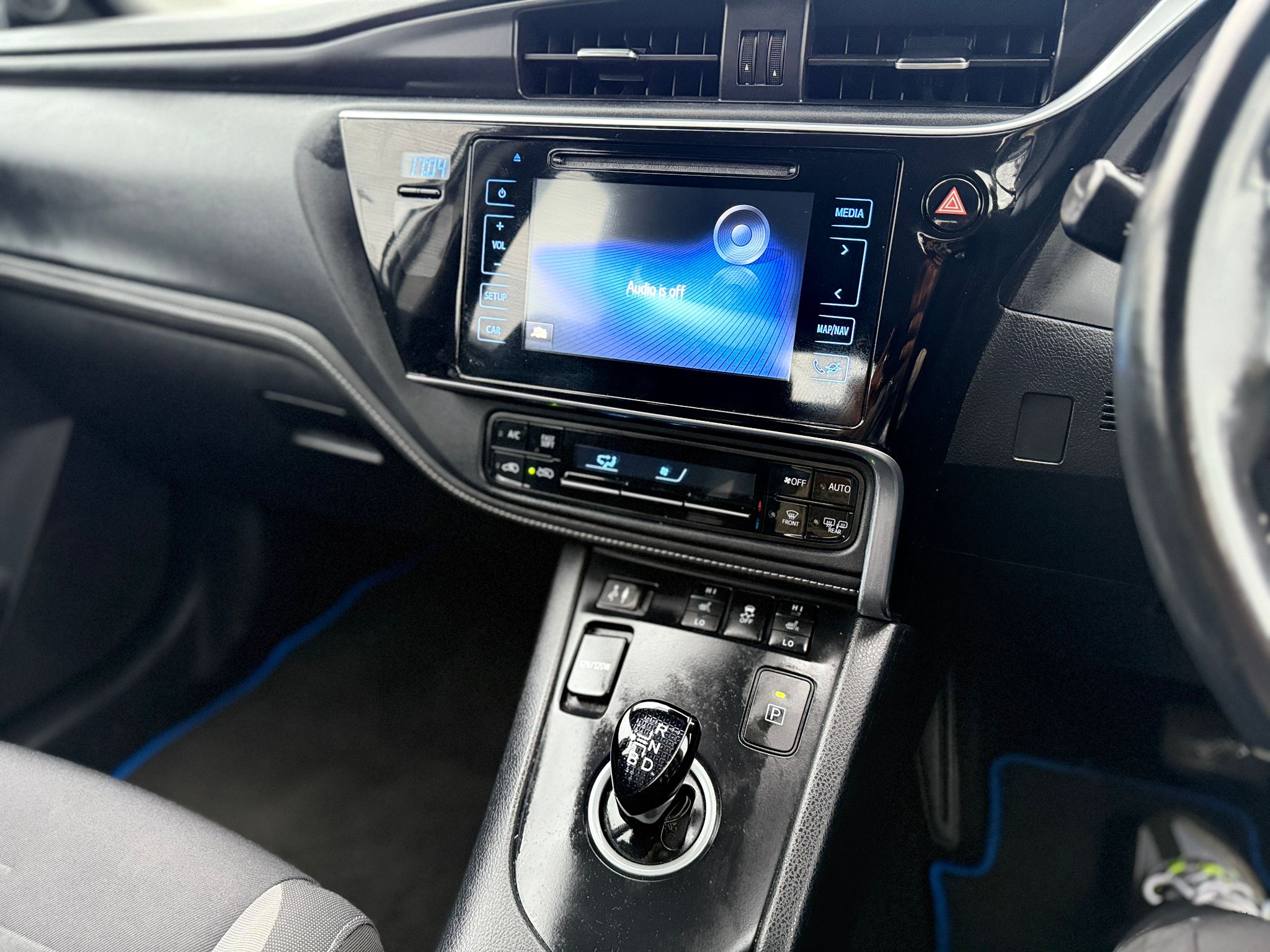 Toyota Auris Business Edition 2017 Hybrid Automatic