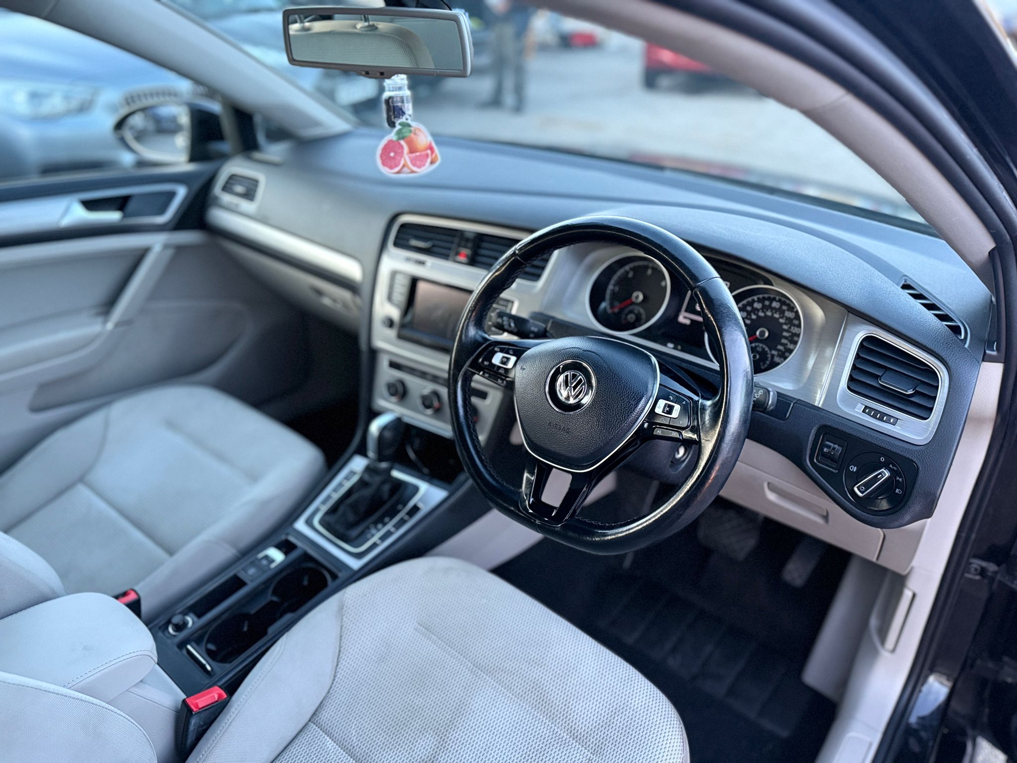 Volkswagen Golf SE 2014 Automatic