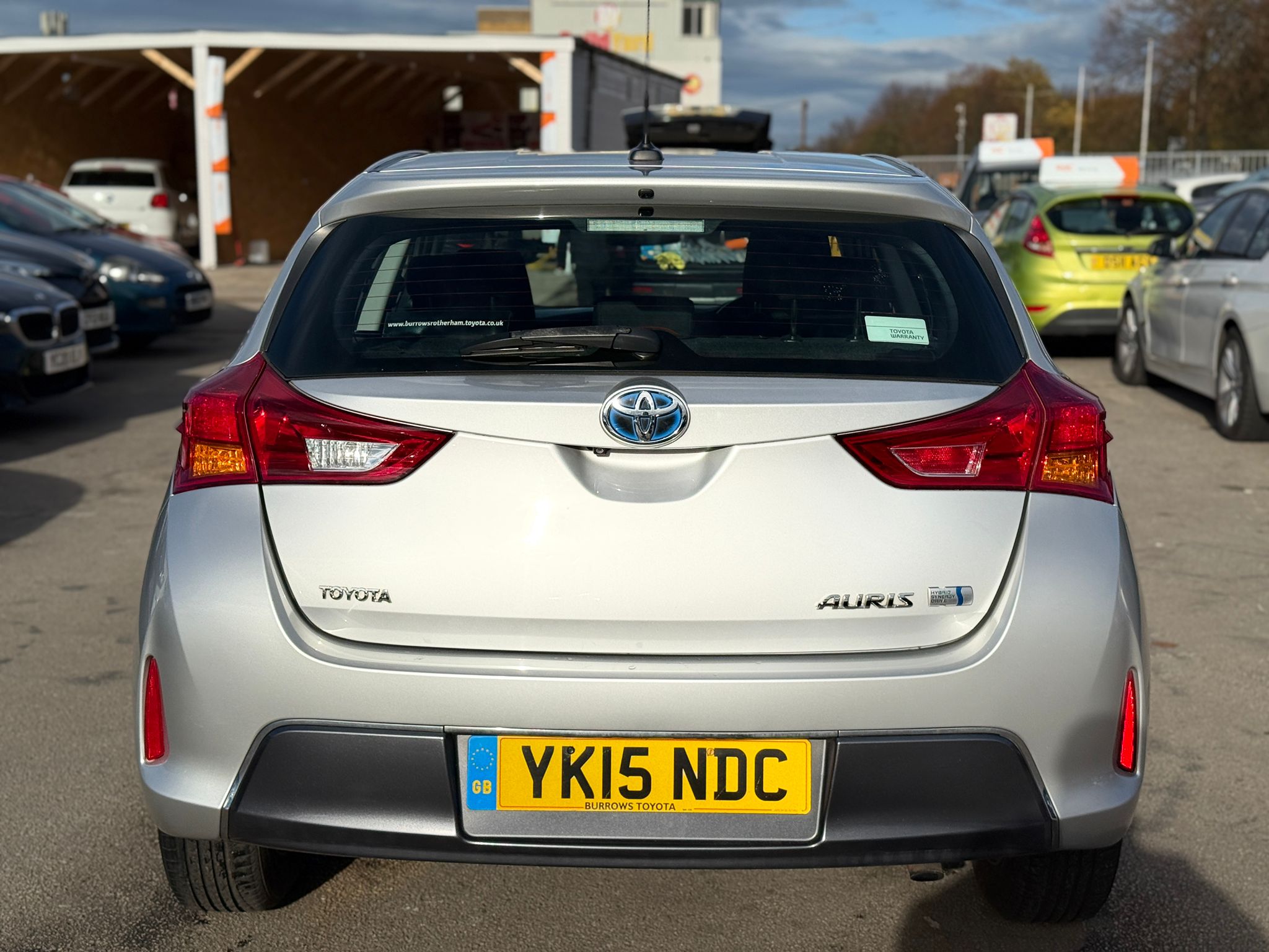 Toyota Auris Icon 2015 Automatic Hybrid