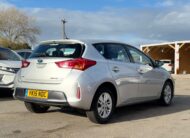 Toyota Auris Icon 2015 Automatic Hybrid