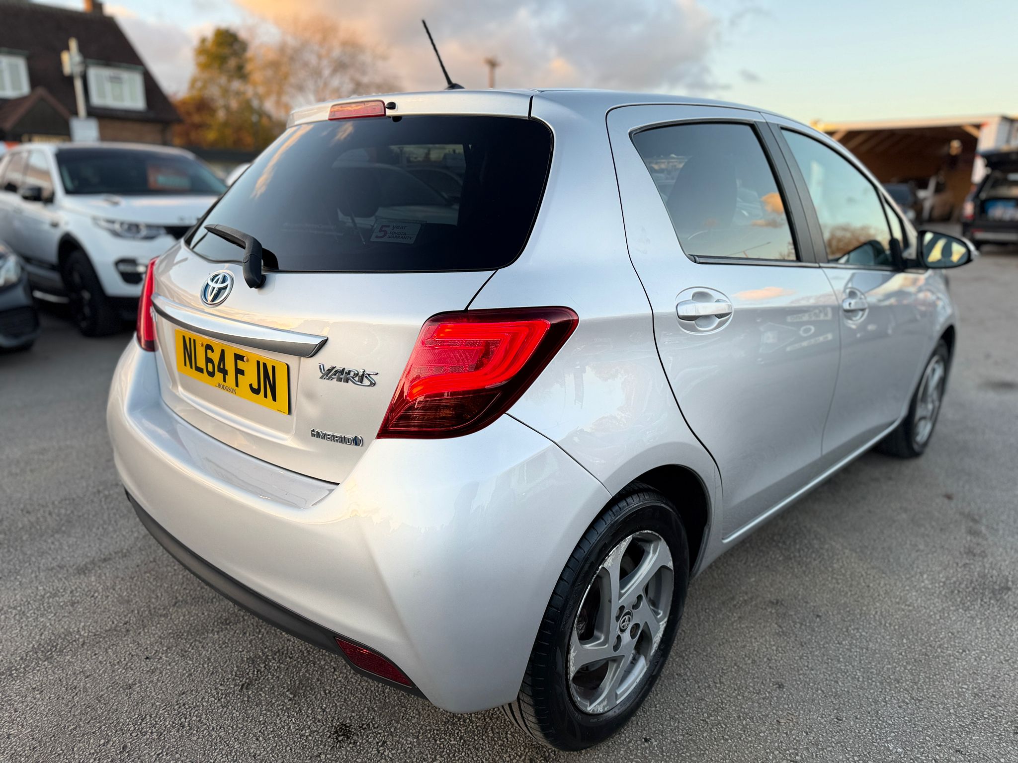 Toyota Yaris Icon 2014 Automatic Hybrid
