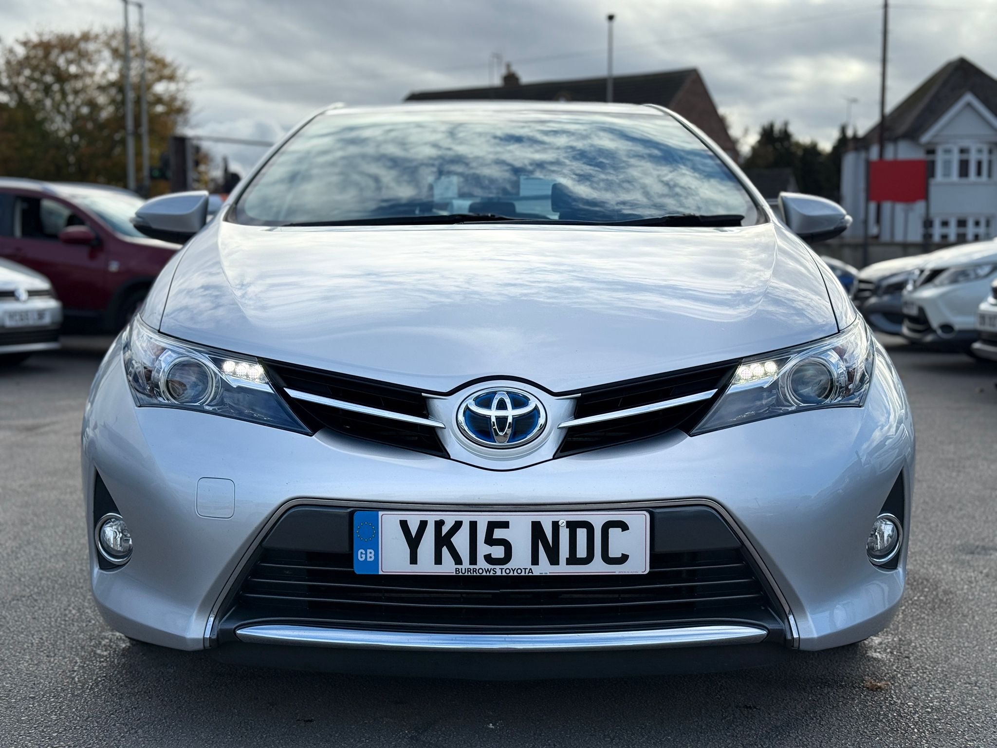 Toyota Auris Icon 2015 Automatic Hybrid