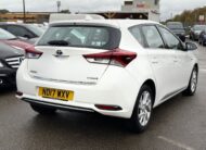 Toyota Auris Business Edition 2017 Hybrid Automatic