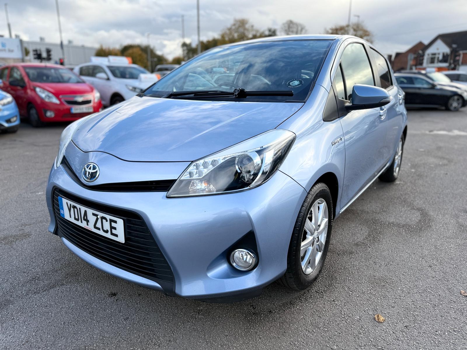 Toyota Yaris Icon Plus 2014 Automatic Hybrid