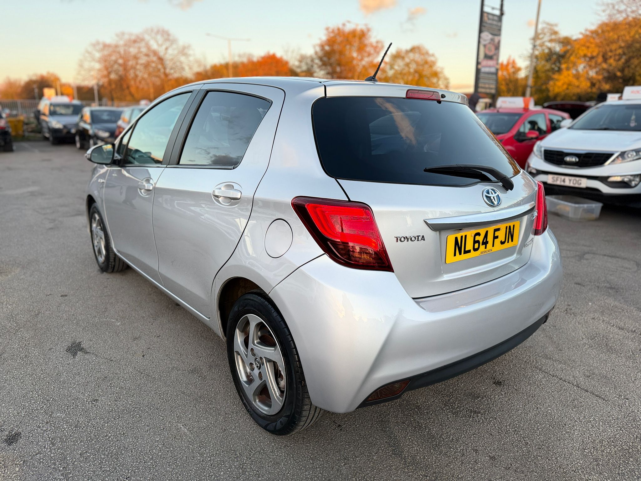Toyota Yaris Icon 2014 Automatic Hybrid