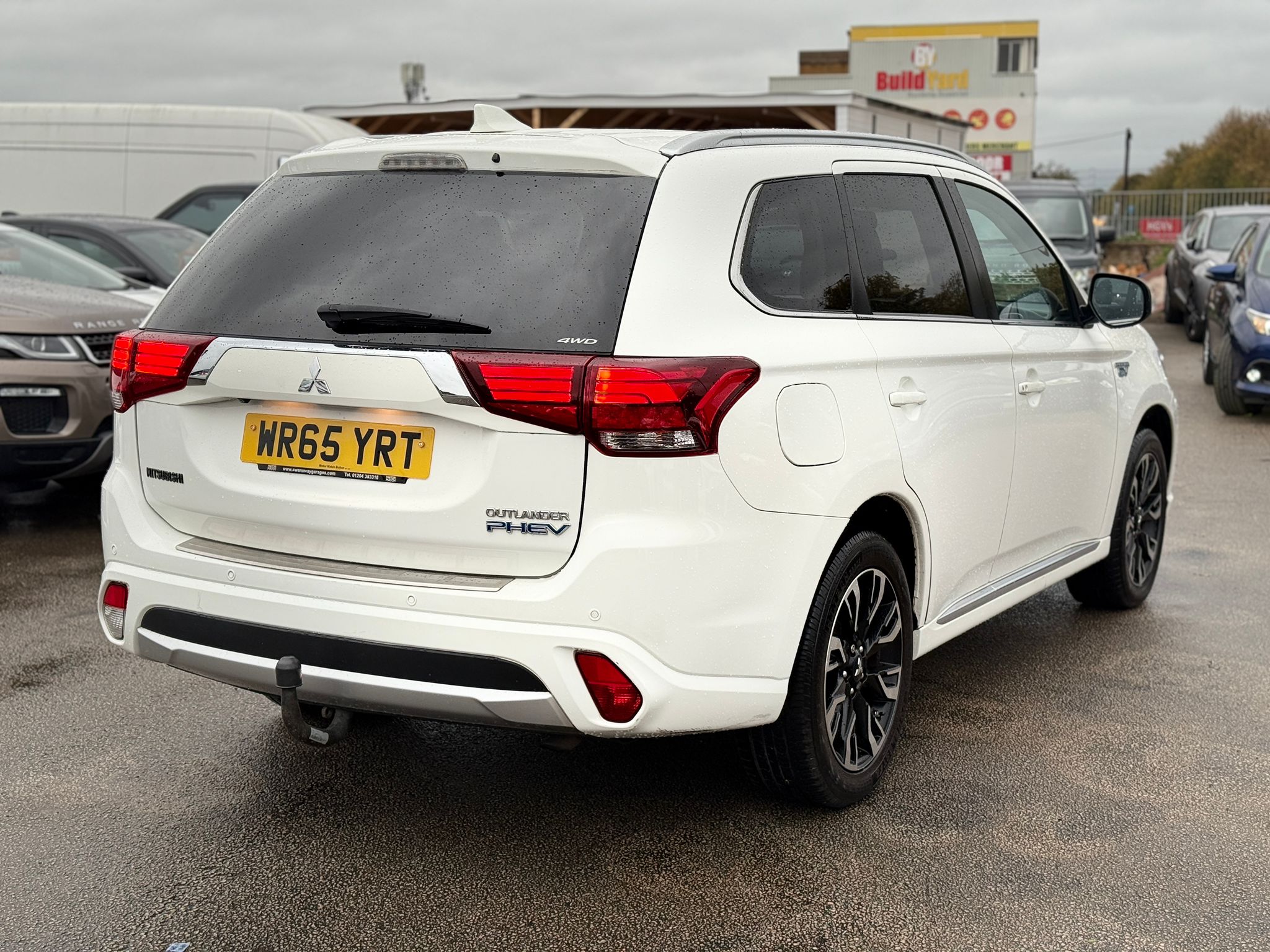 Mitsubishi Outlander GX4h (2015 Automatic