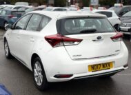 Toyota Auris Business Edition 2017 Hybrid Automatic