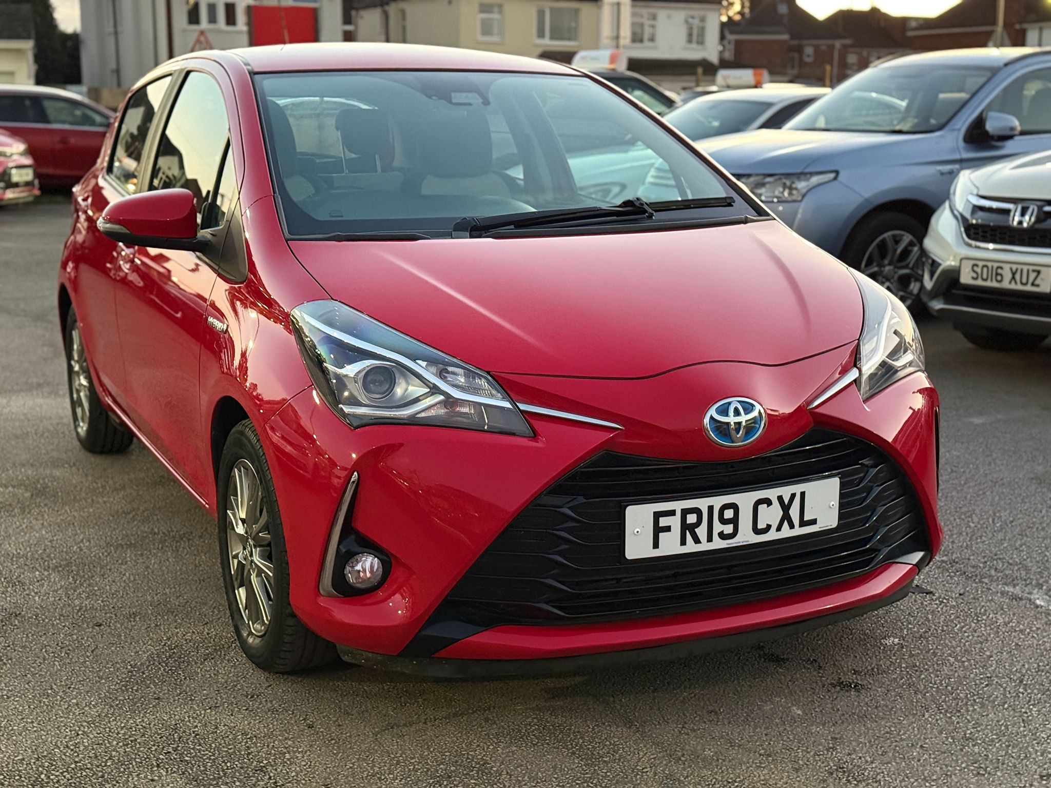 Toyota Yaris Icon Hybrid 2019