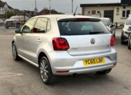 Volkswagen Polo SE Design (2015)