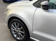 Volkswagen Polo SE Design (2015)