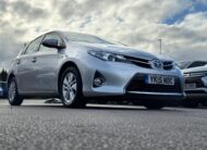 Toyota Auris Icon 2015 Automatic Hybrid