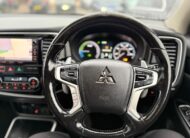 Mitsubishi Outlander GX4h (2015 Automatic