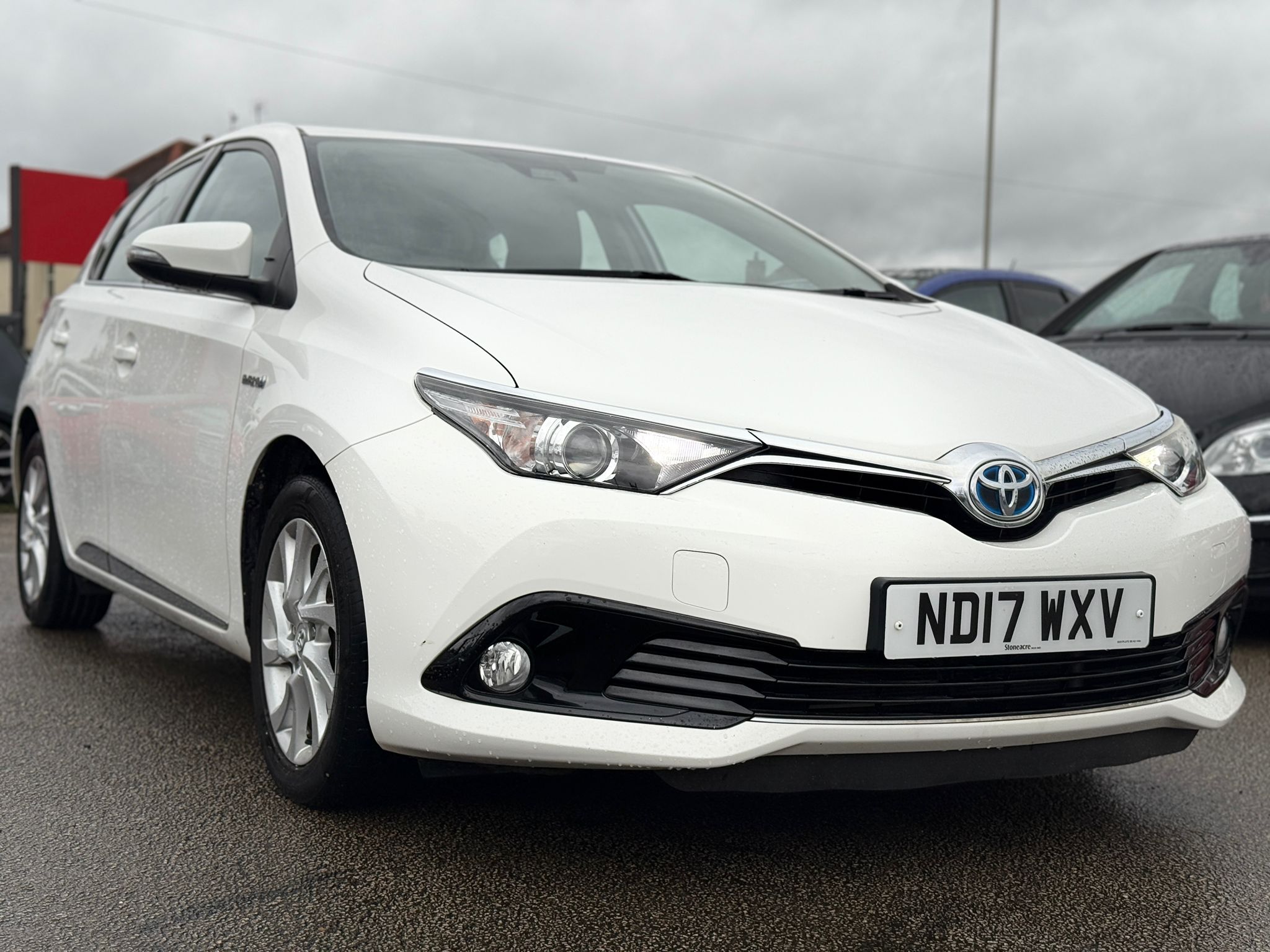 Toyota Auris Business Edition 2017 Hybrid Automatic
