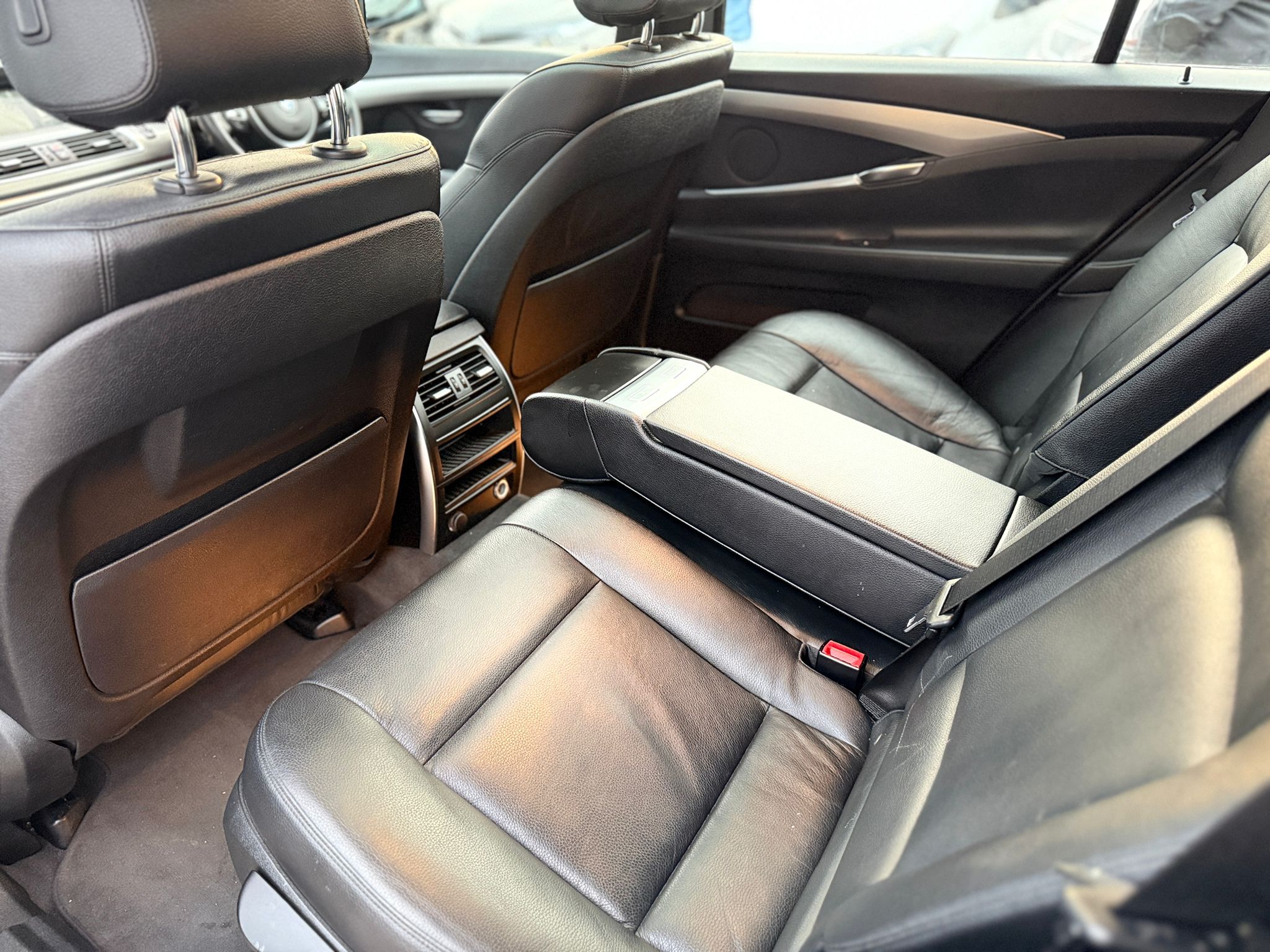 BMW 5 Series Gran Turismo M Sport (2017)