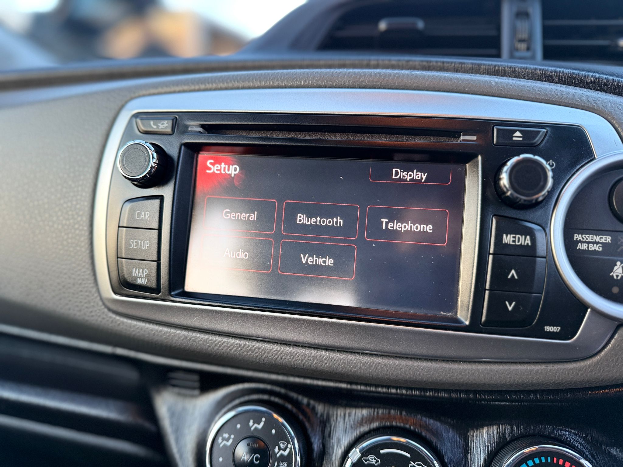 Toyota Yaris TR (2013)