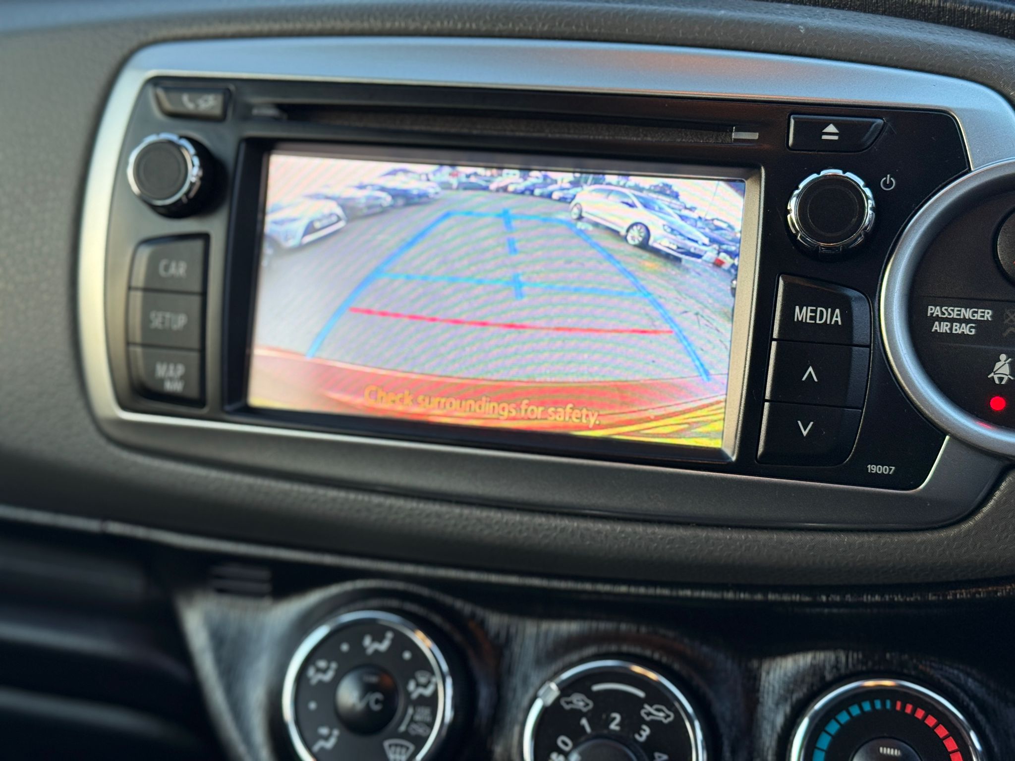 Toyota Yaris TR (2013)