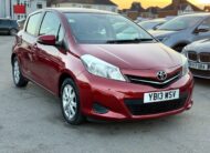 Toyota Yaris TR (2013)