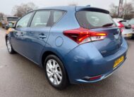 Toyota Auris 2015 Automatic Hybrid
