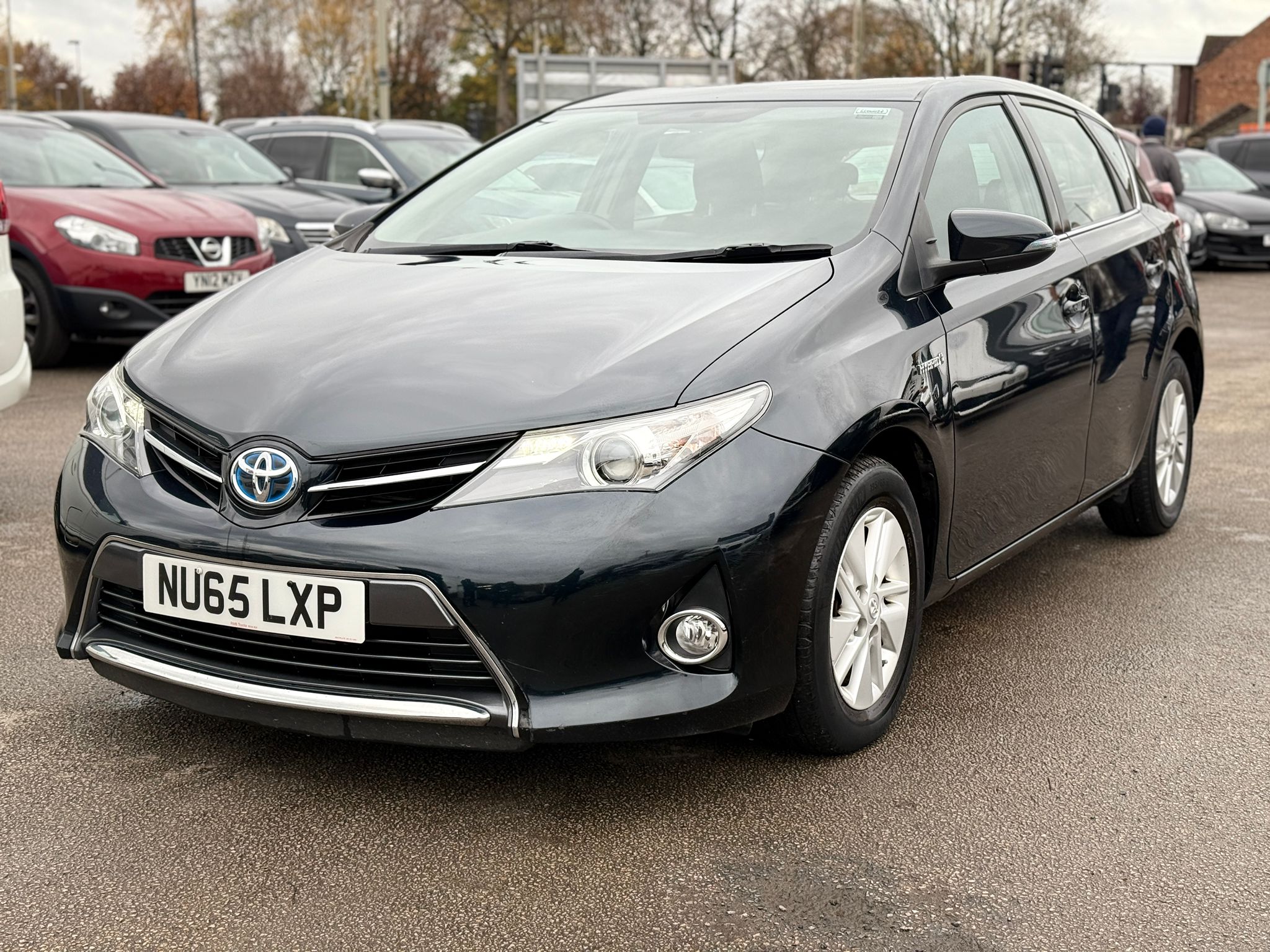 Toyota Auris Icon 2015 Automatic Hybrid