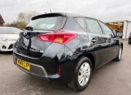 Toyota Auris Icon 2015 Automatic Hybrid