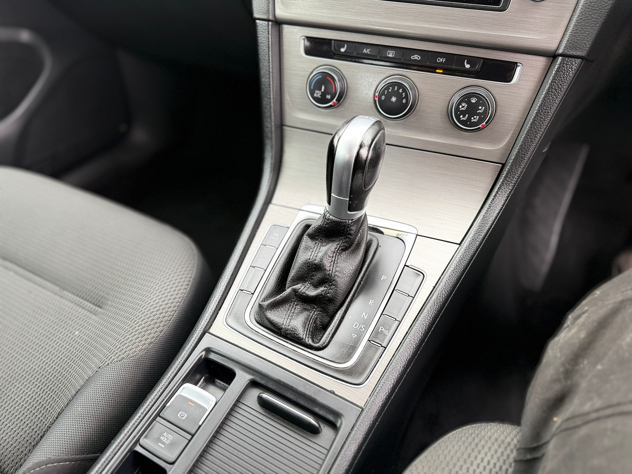 Volkswagen Golf Match 2016 Automatic