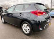 Toyota Auris Icon 2015 Automatic Hybrid