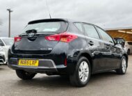 Toyota Auris Icon 2015 Automatic Hybrid