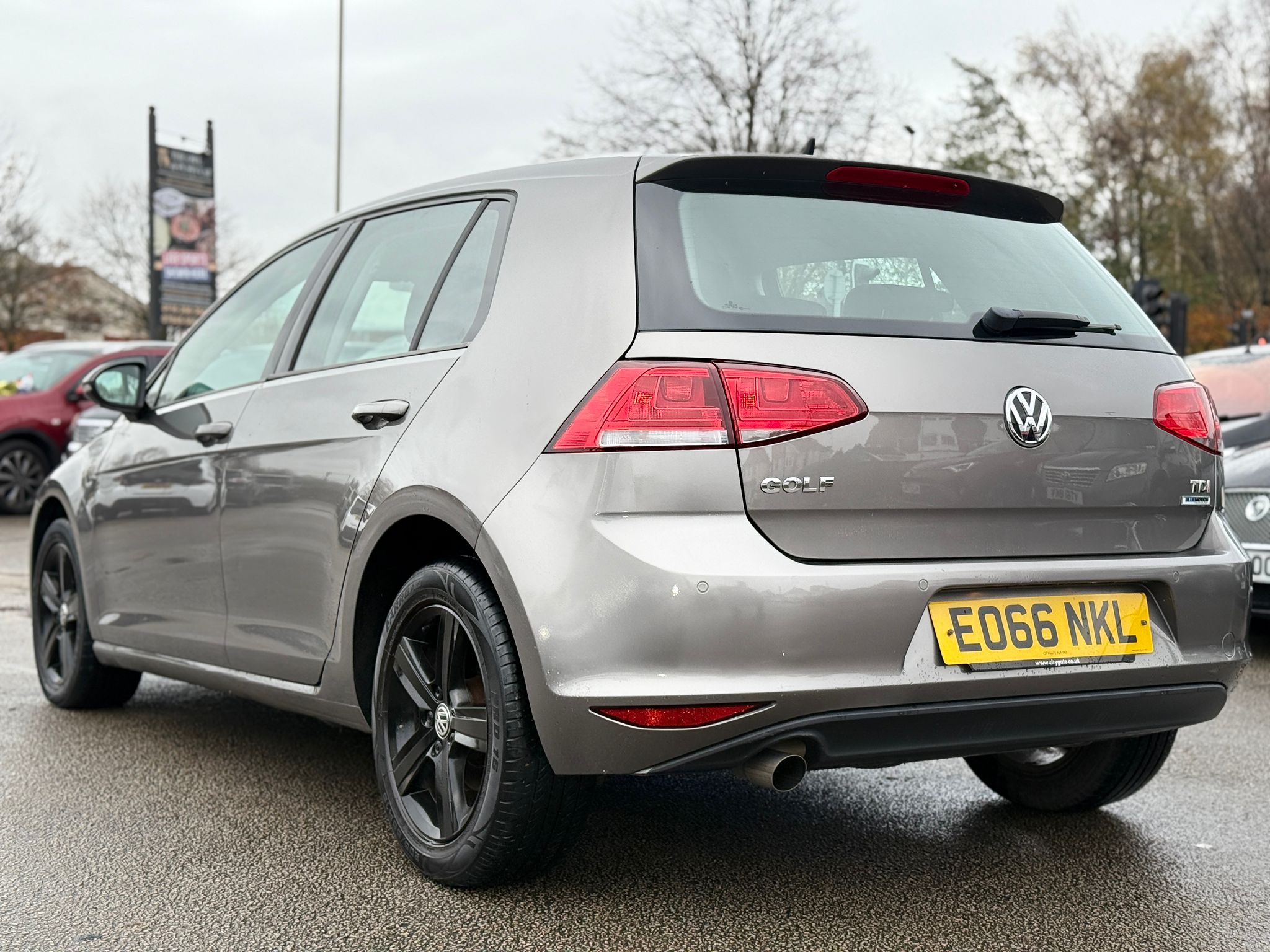 Volkswagen Golf Match 2016 Automatic