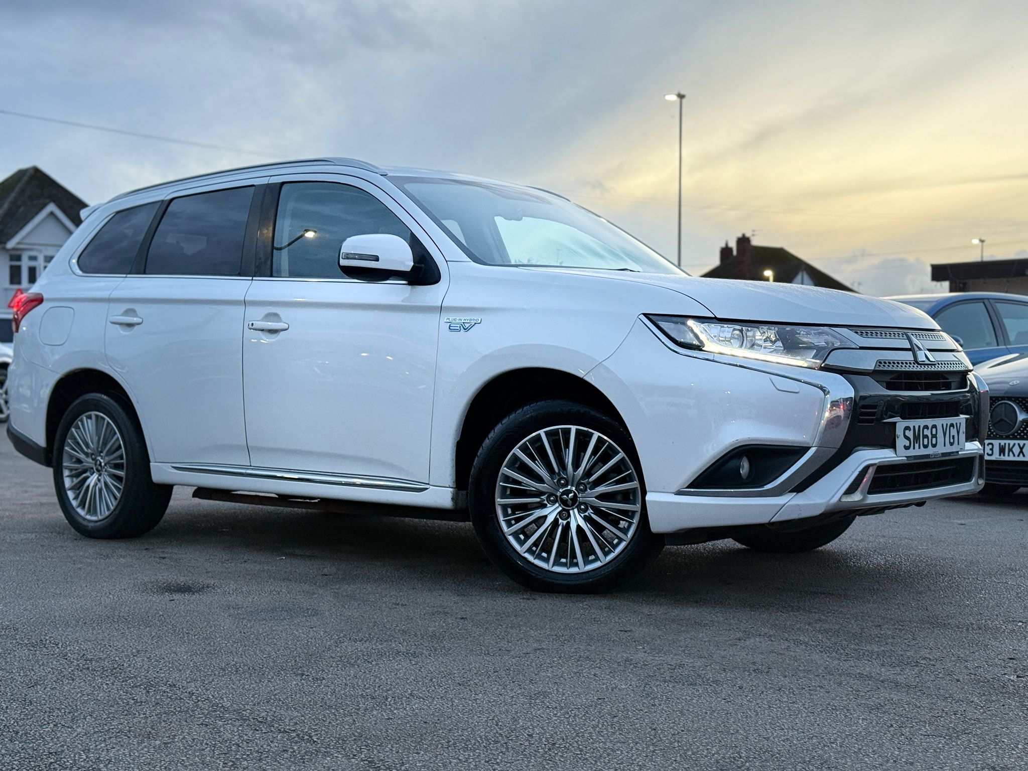 Mitsubishi Outlander 2018 Automatic Hybrid