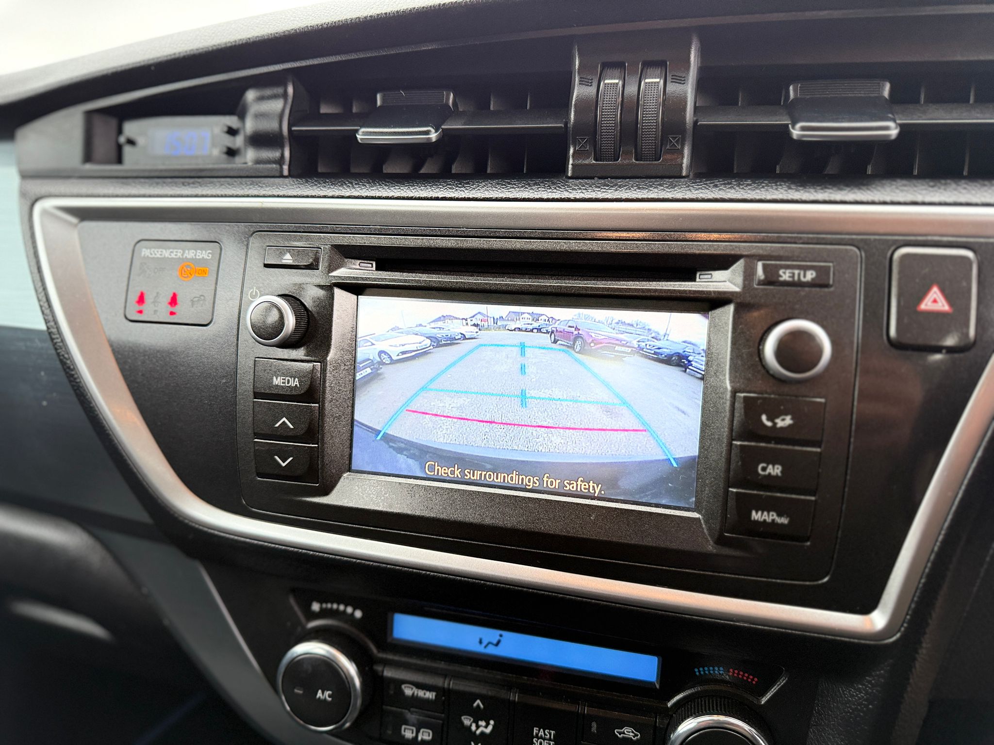 Toyota Auris Icon 2015 Automatic Hybrid