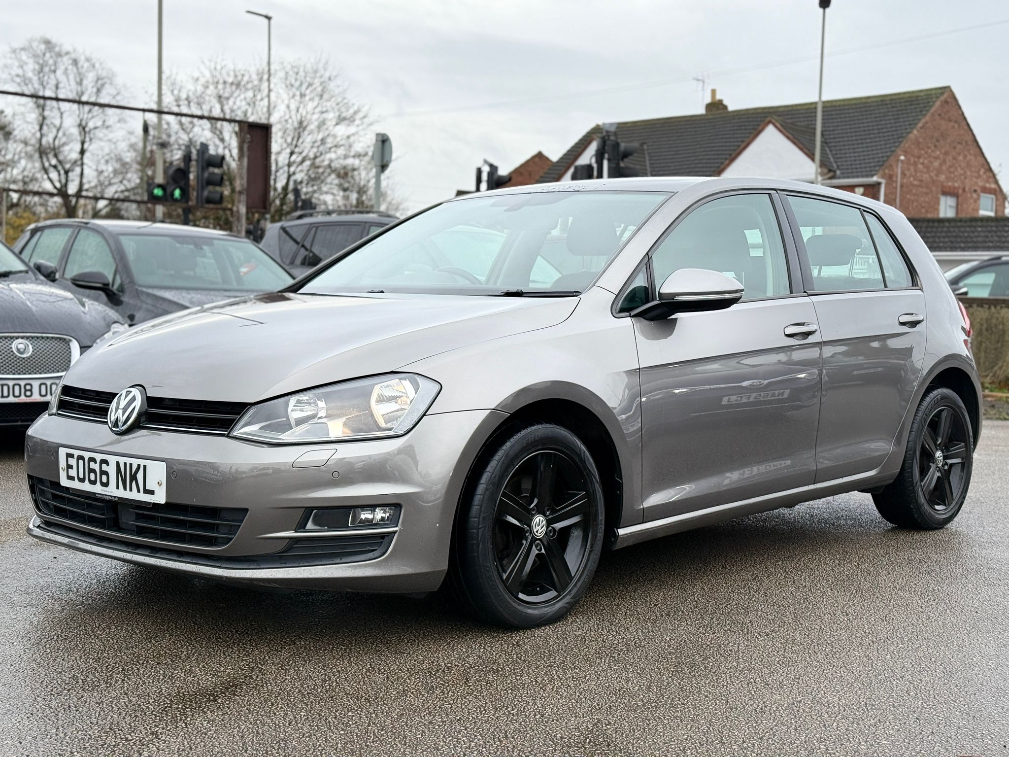Volkswagen Golf Match 2016 Automatic