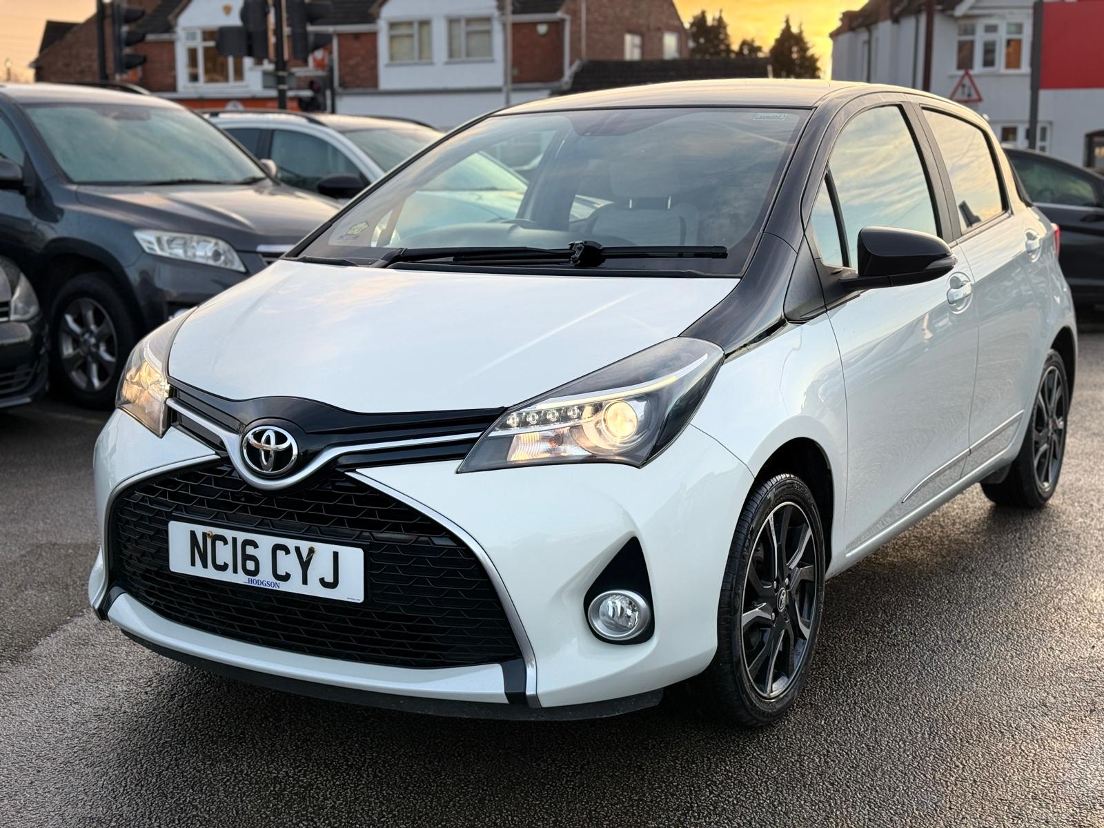 Toyota Yaris Design 2016