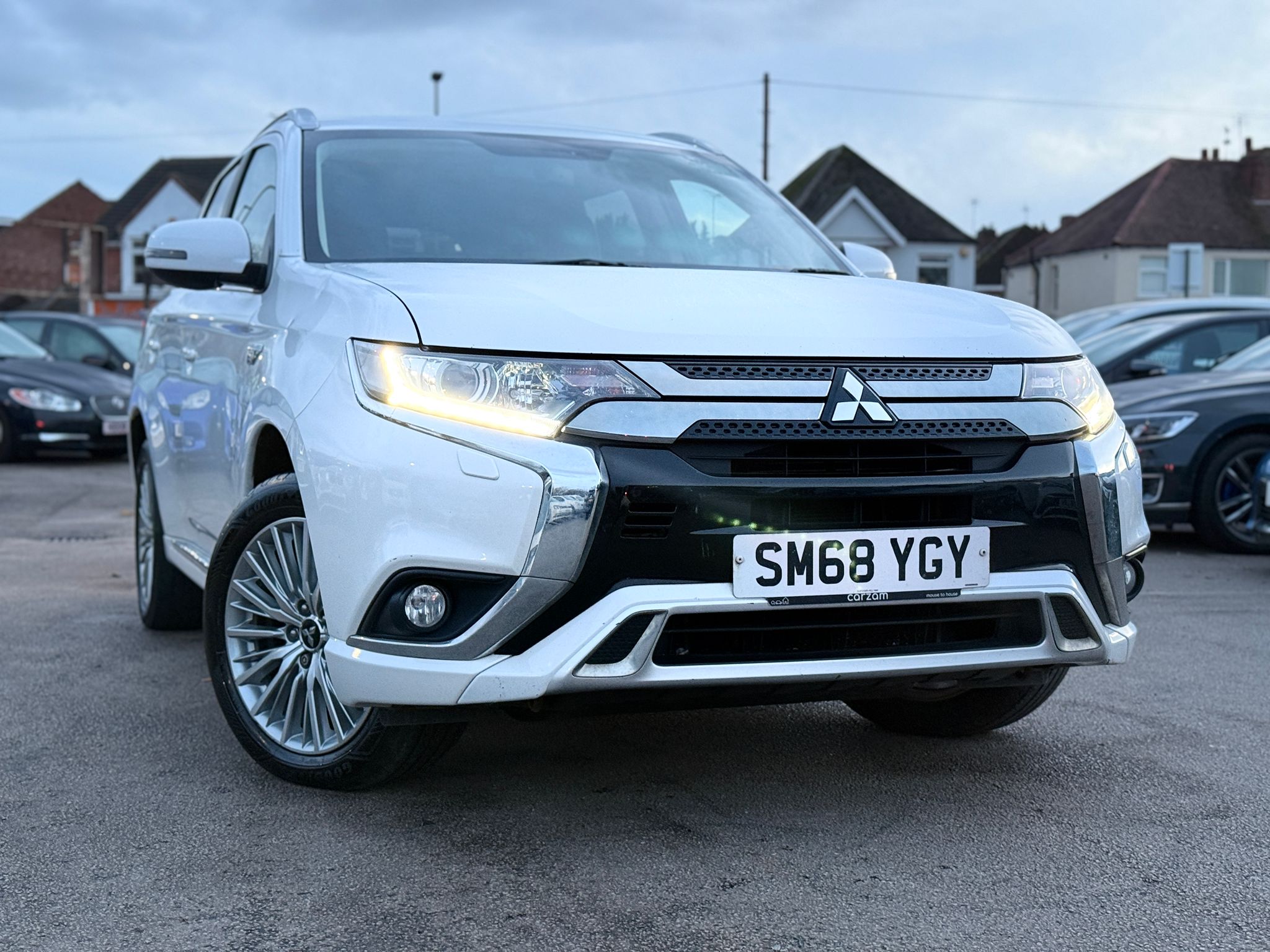 Mitsubishi Outlander 2018 Automatic Hybrid