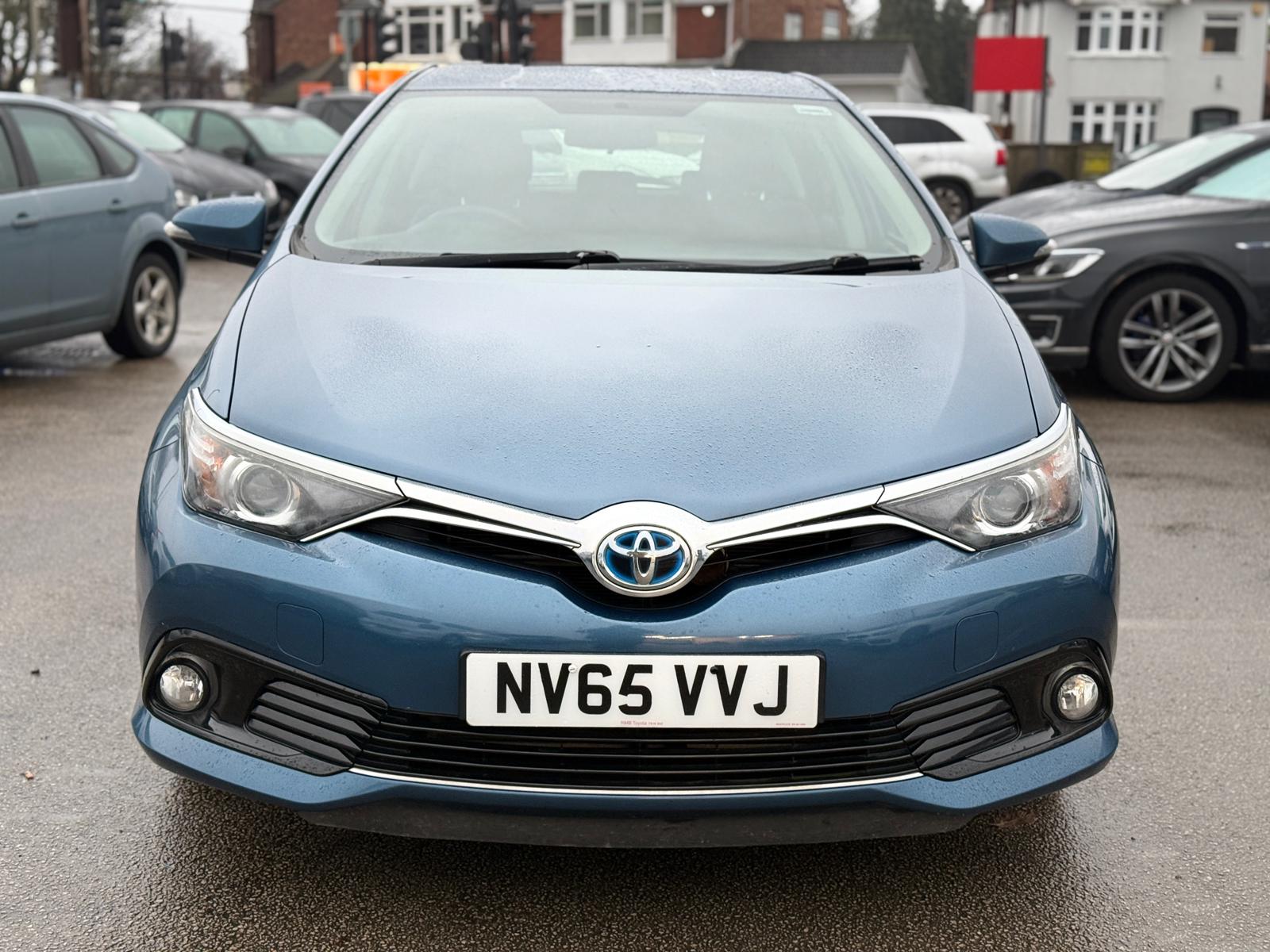 Toyota Auris 2015 Automatic Hybrid