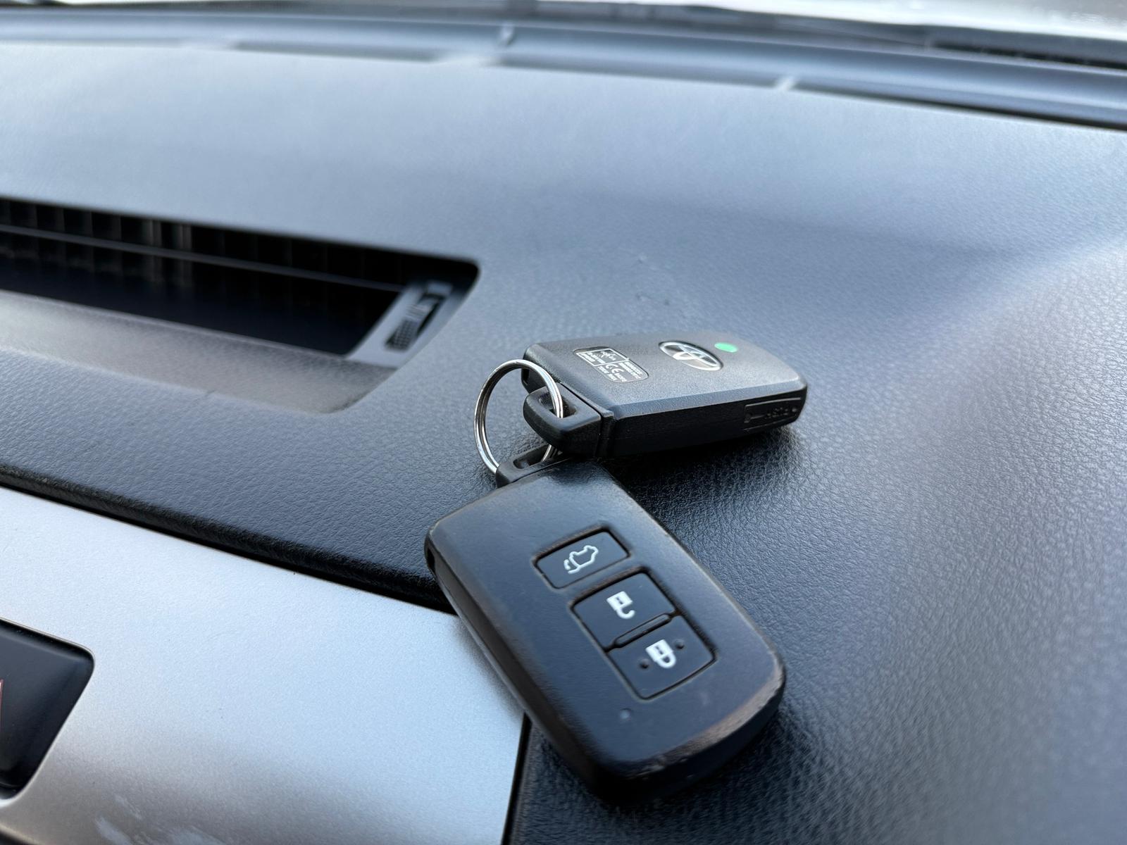 Toyota RAV4 Icon 2014