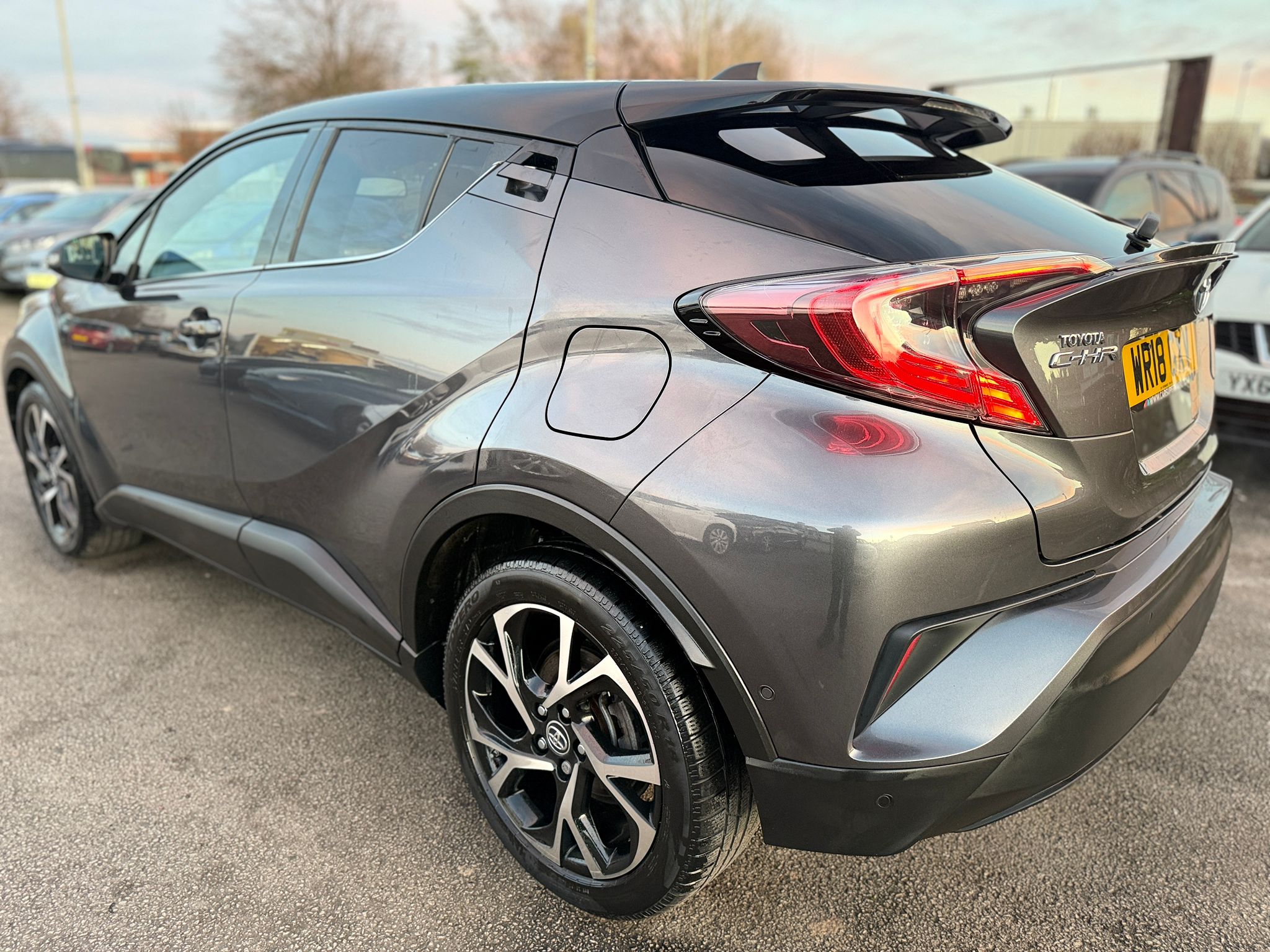 Toyota C-HR Dynamic 2018 Automatic Hybrid