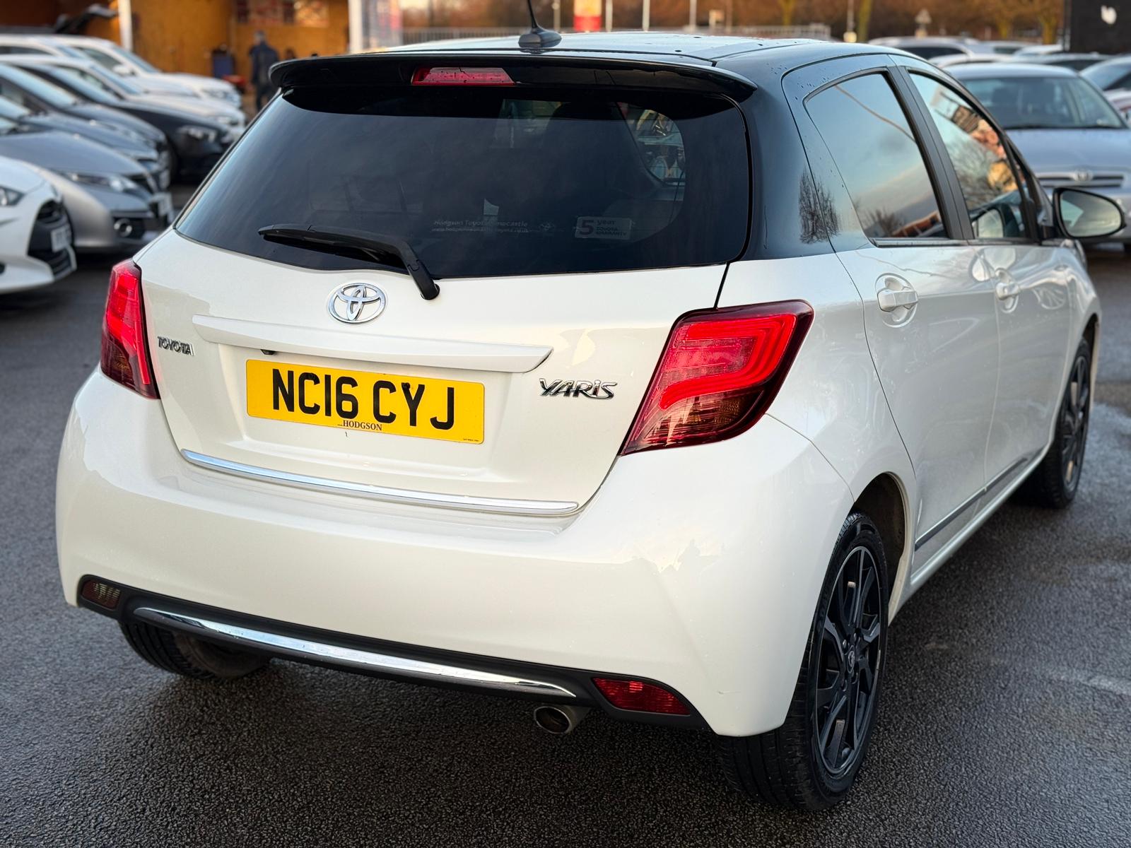 Toyota Yaris Design 2016