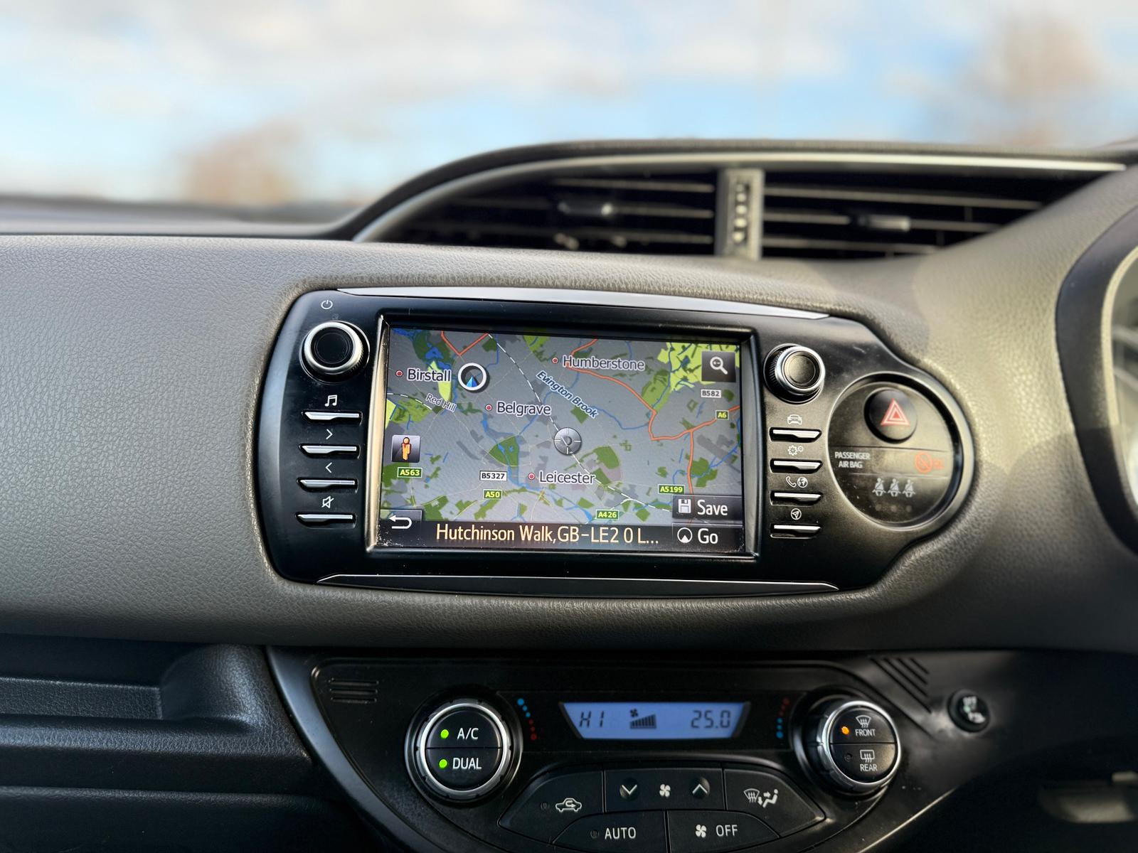 Toyota Yaris Icon Tech 2018 Automatic Hybrid