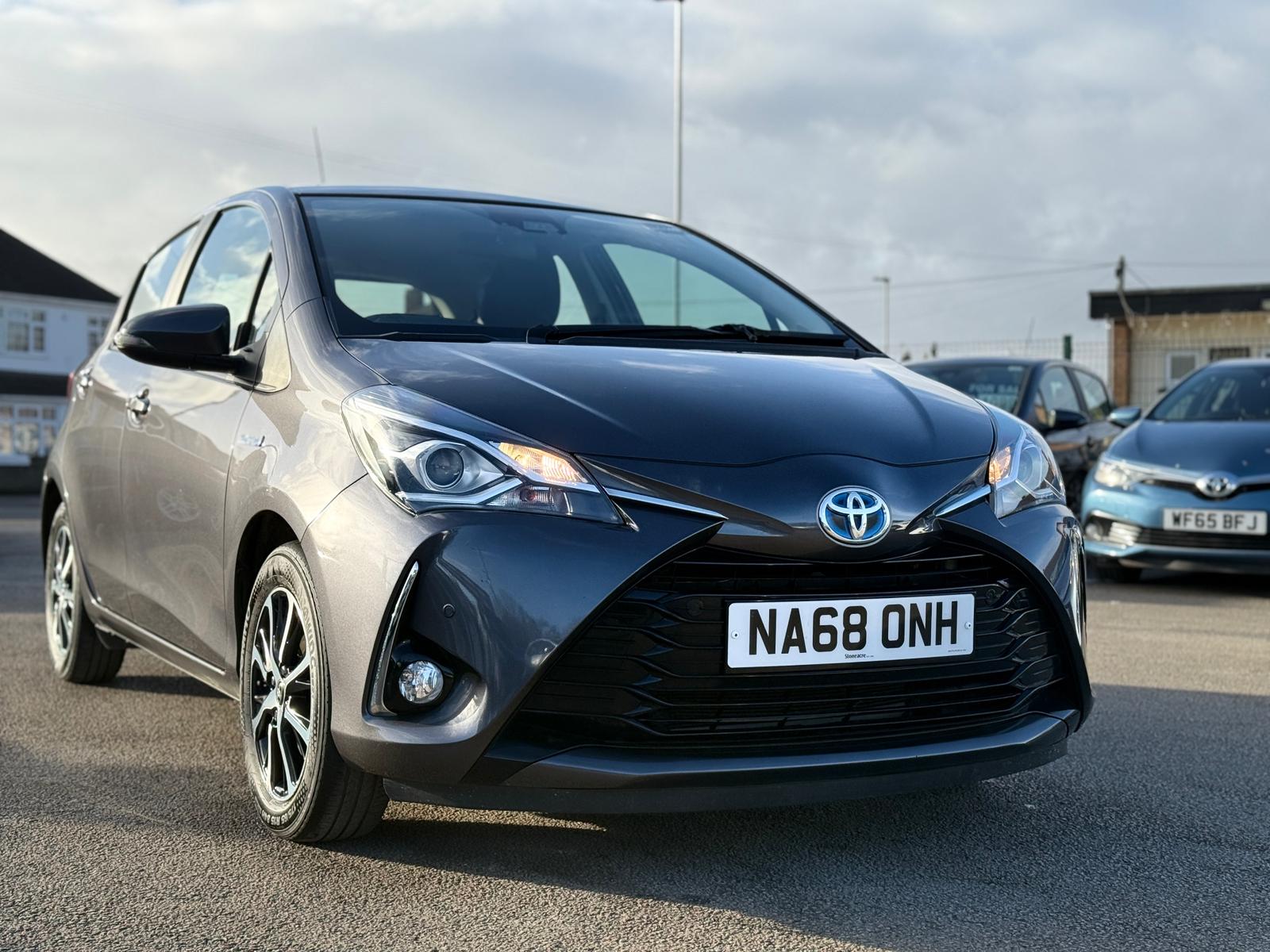 Toyota Yaris Icon Tech 2018 Automatic Hybrid