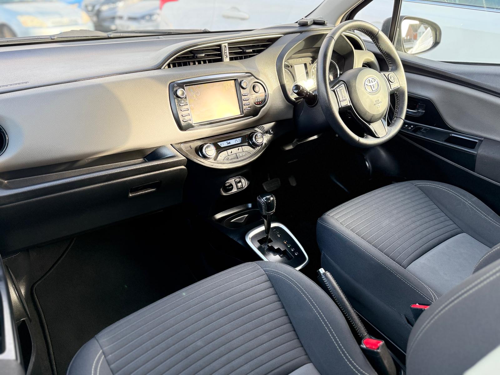 Toyota Yaris Icon Tech 2018 Automatic Hybrid