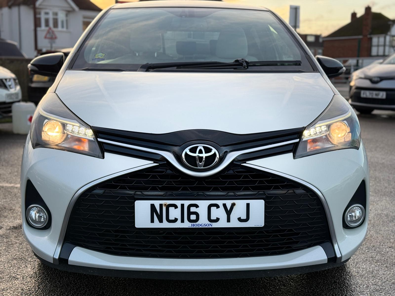 Toyota Yaris Design 2016