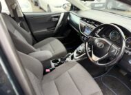 Toyota Auris Icon 2015 Automatic Hybrid