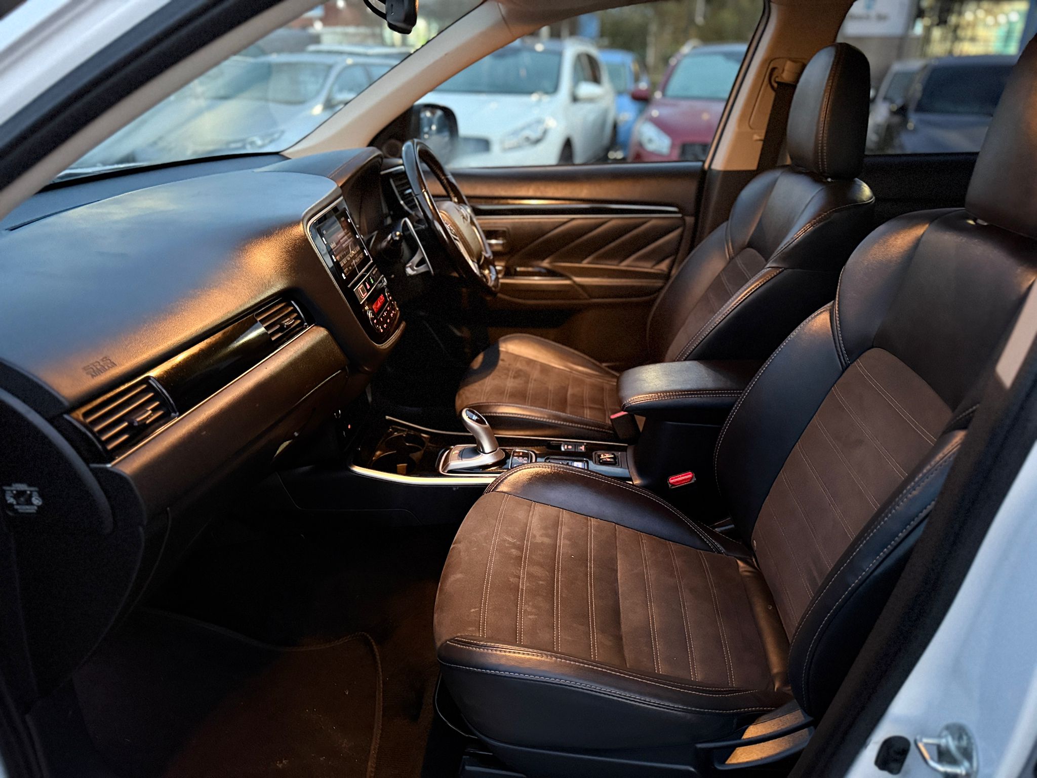 Mitsubishi Outlander 2018 Automatic Hybrid