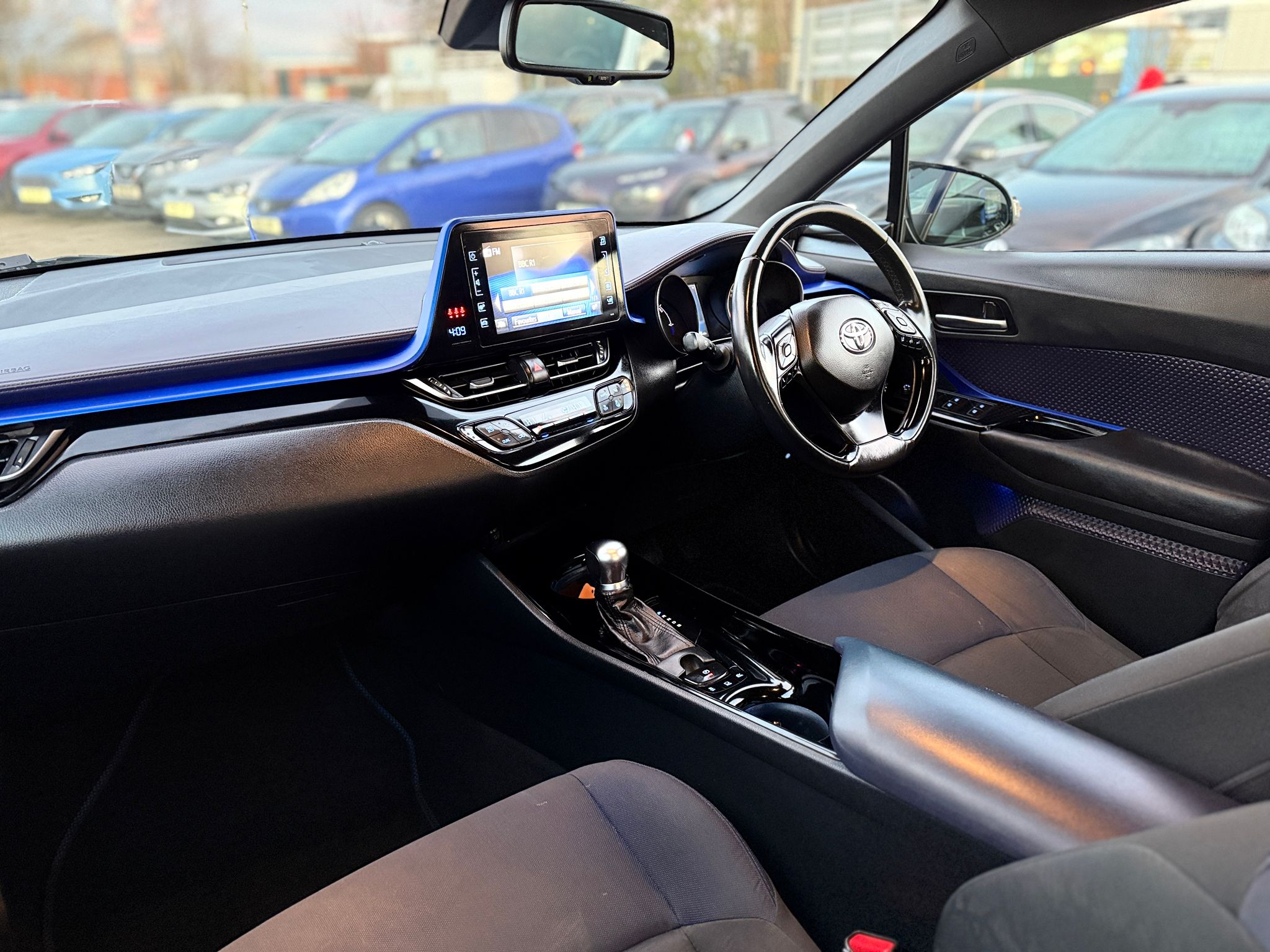 Toyota C-HR Dynamic 2018 Automatic Hybrid