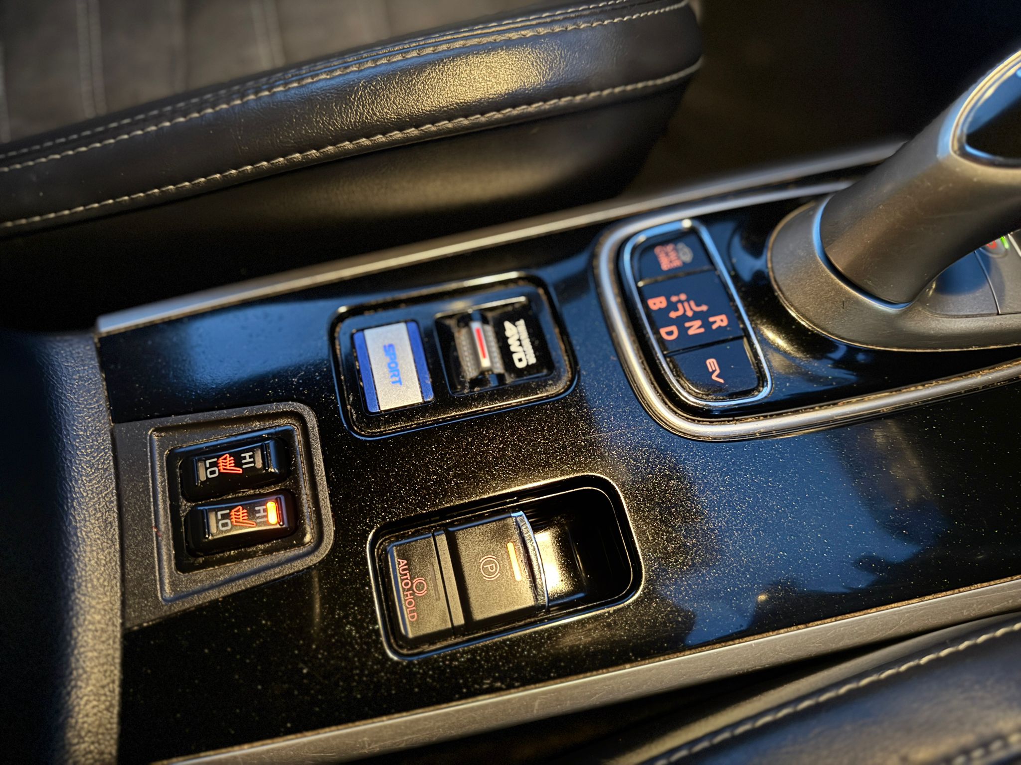 Mitsubishi Outlander 2018 Automatic Hybrid